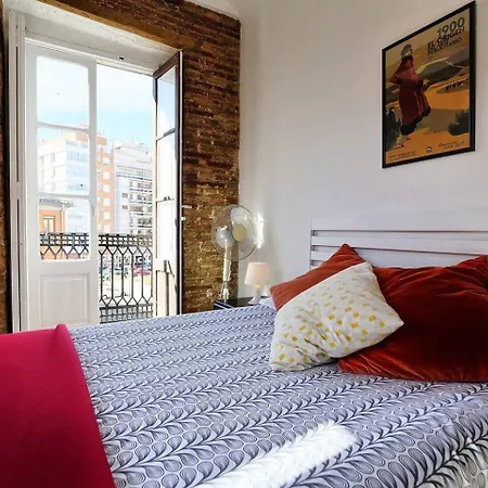 Charming In The Center Apartment
